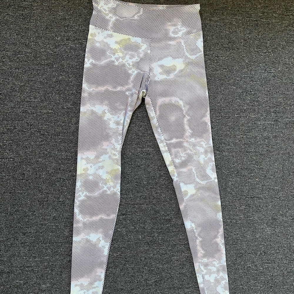 Amazing quality leggings  worn once
